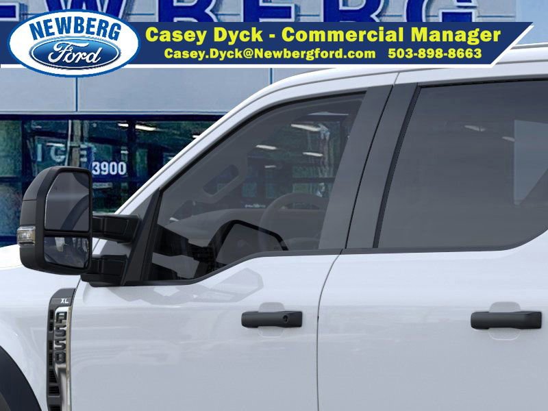 New 2026 Ford F550 4x4 Crew Cab image 18