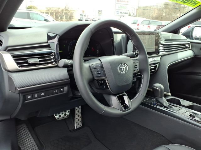Used 2025 Toyota Camry SE w/ Convenience Package image 26