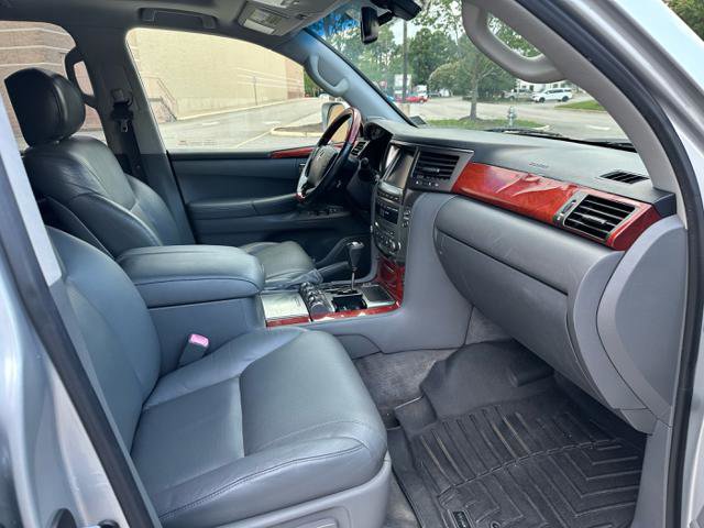 Used 2009 Lexus LX 570 4WD image 9