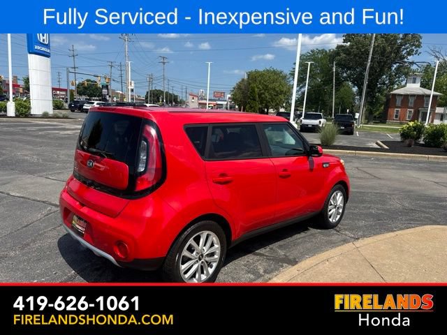 Used 2017 Kia Soul + FWD image 5