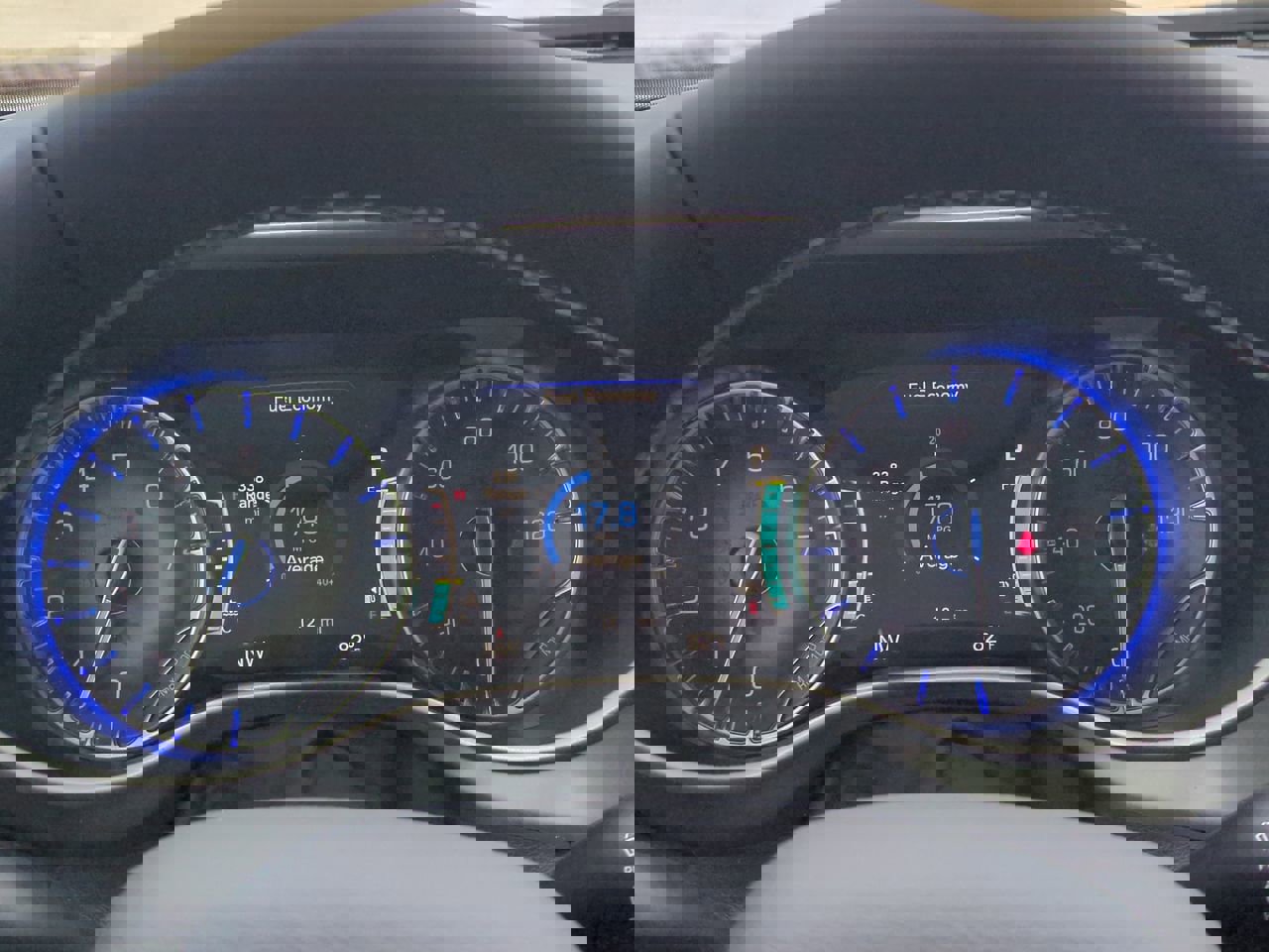 New 2026 Chrysler Voyager LX image 24