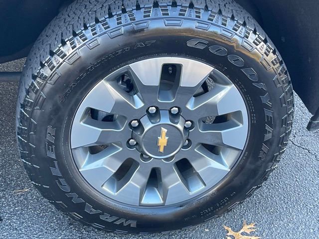 Used 2024 Chevrolet Silverado 2500 Custom w/ Custom Value Package image 26