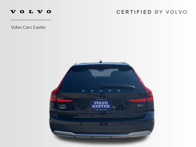 Certified 2025 Volvo V90 B6 Cross Country Ultra image 8