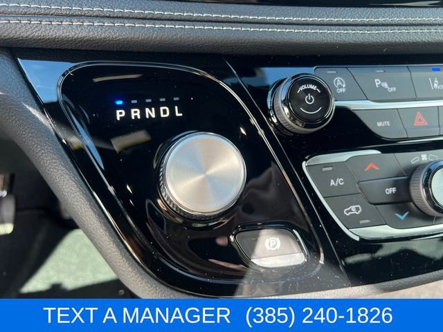 New 2026 Chrysler Pacifica Select image 23