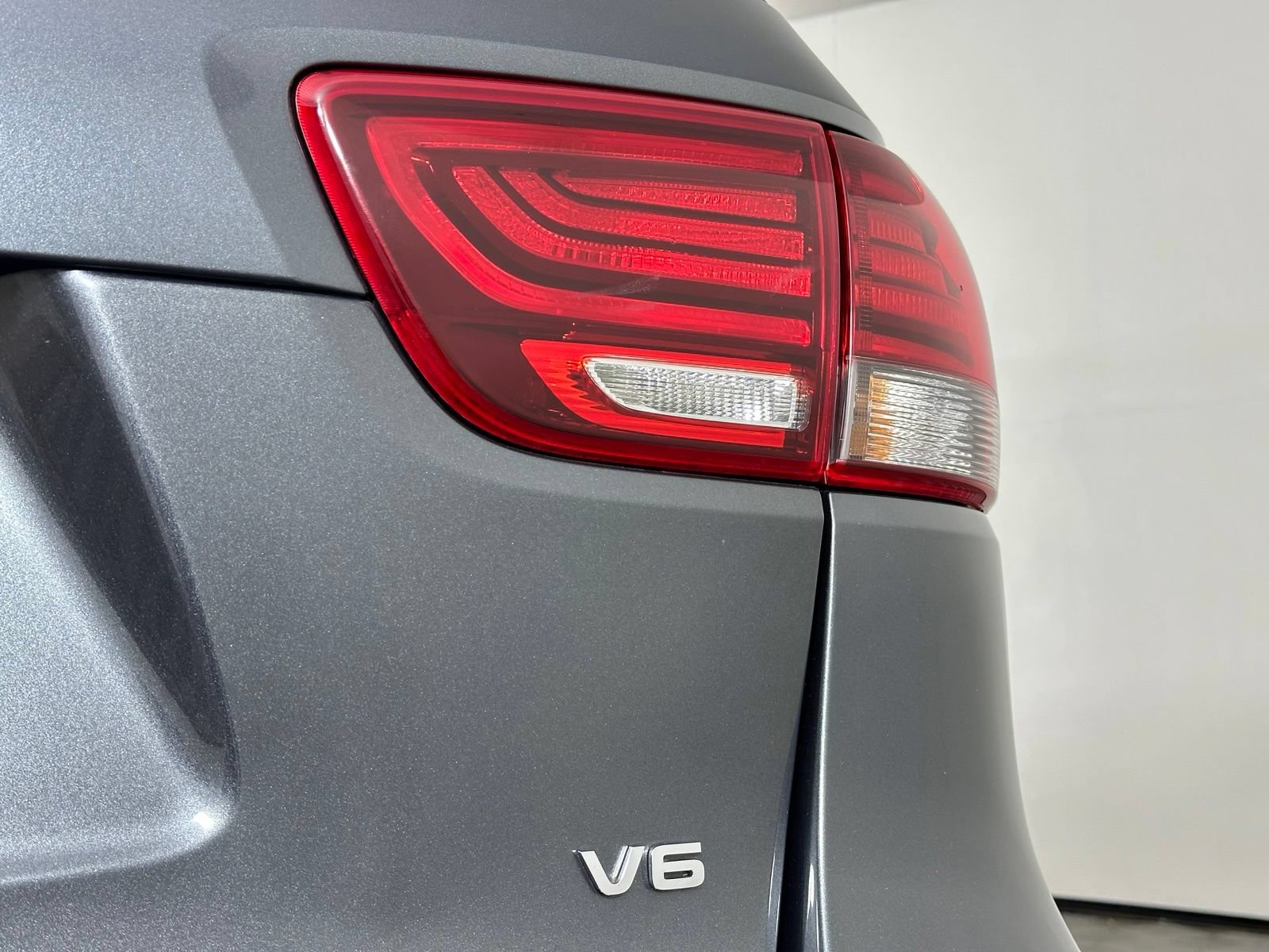 Used 2020 Kia Sorento FWD V6 image 13