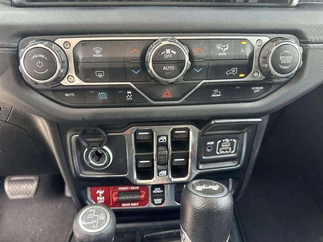 Used 2024 Jeep Wrangler Unlimited Rubicon 4xe AWD/4WD image 29
