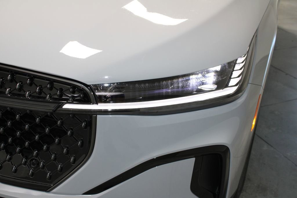 New 2026 Lincoln Nautilus Premier w/ Equipment Group 102A image 60