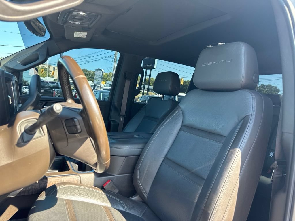 Used 2022 GMC Sierra 2500 Denali w/ Denali Ultimate Package AWD/4WD image 14