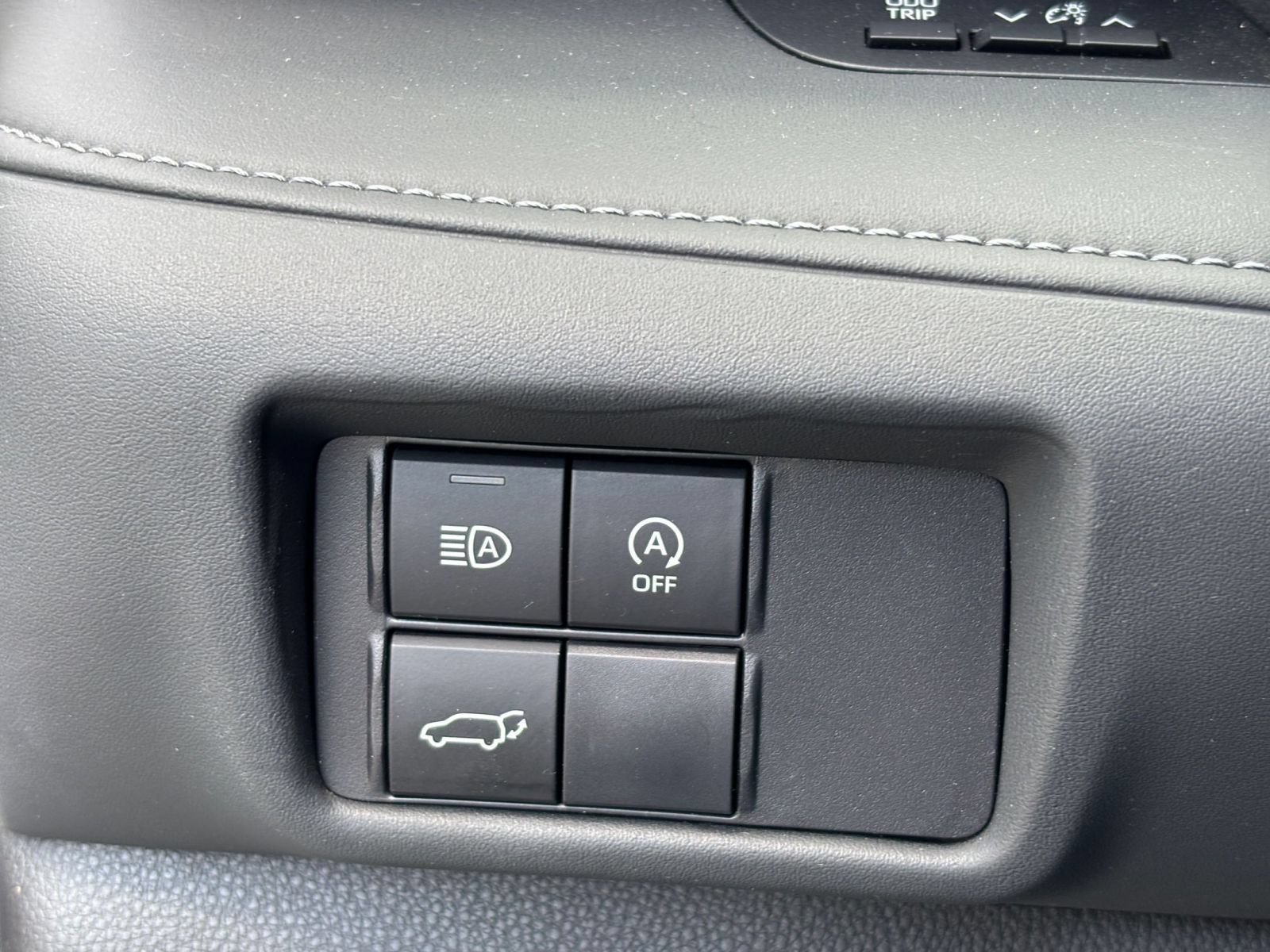 Used 2025 Toyota Highlander XSE AWD/4WD image 19