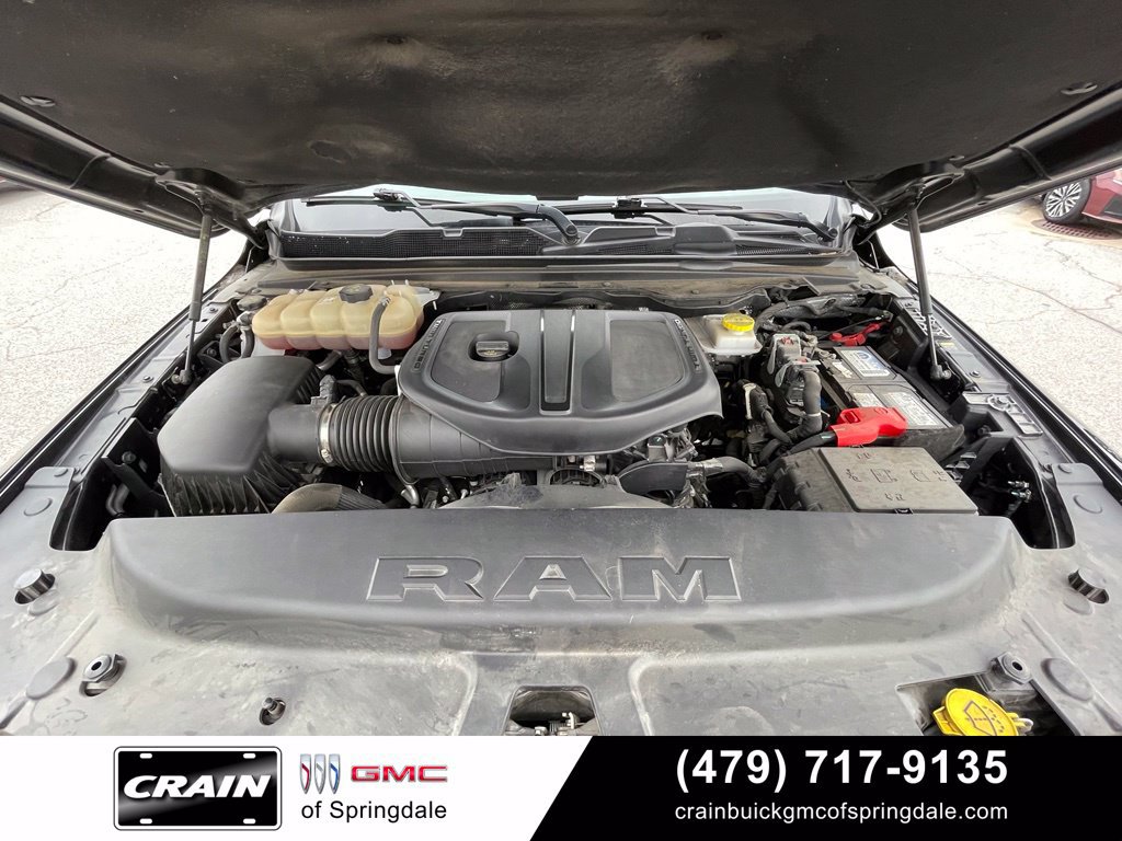 Used 2025 RAM 1500 Laramie AWD/4WD image 32