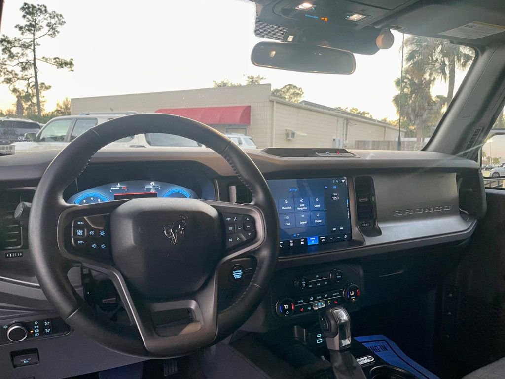 Used 2025 Ford Bronco Big Bend image 14