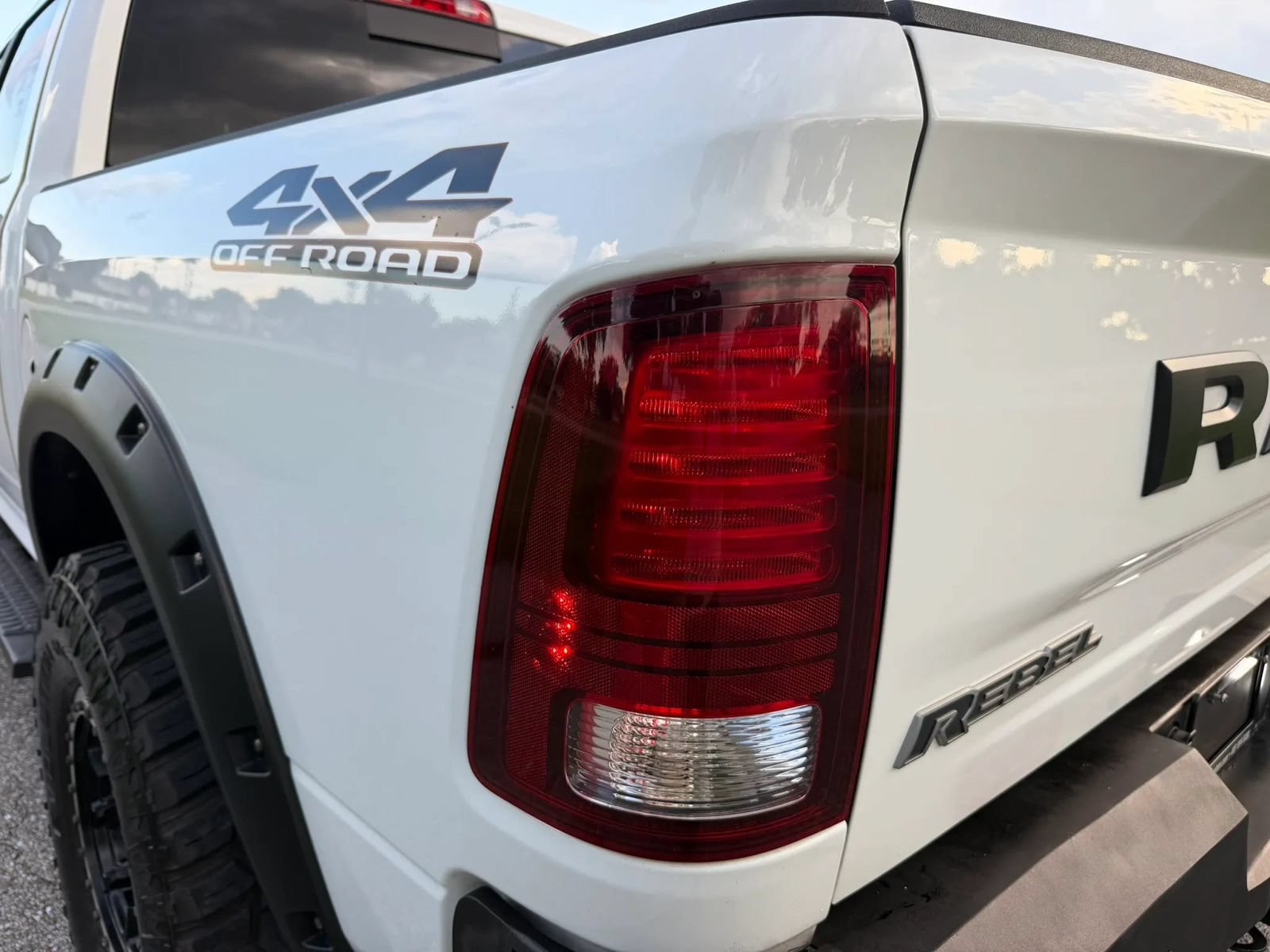 Used 2016 RAM 1500 Rebel w/ Luxury Group AWD/4WD image 38