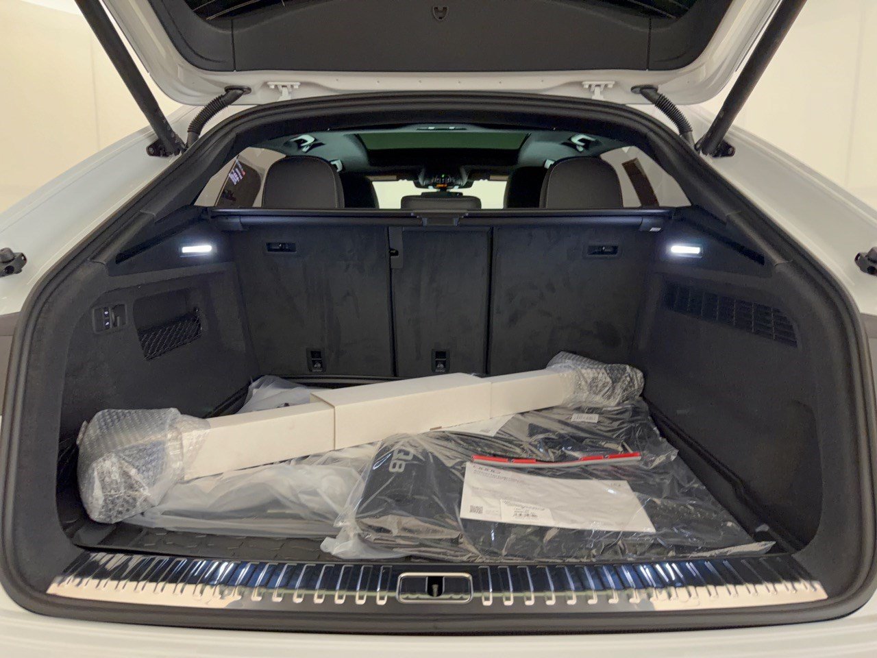 New 2027 Audi Q8 Premium Plus AWD/4WD image 28