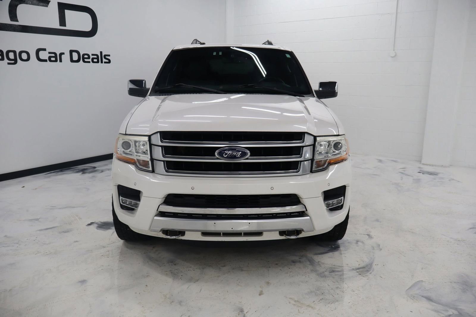 Used 2016 Ford Expedition EL Platinum image 3
