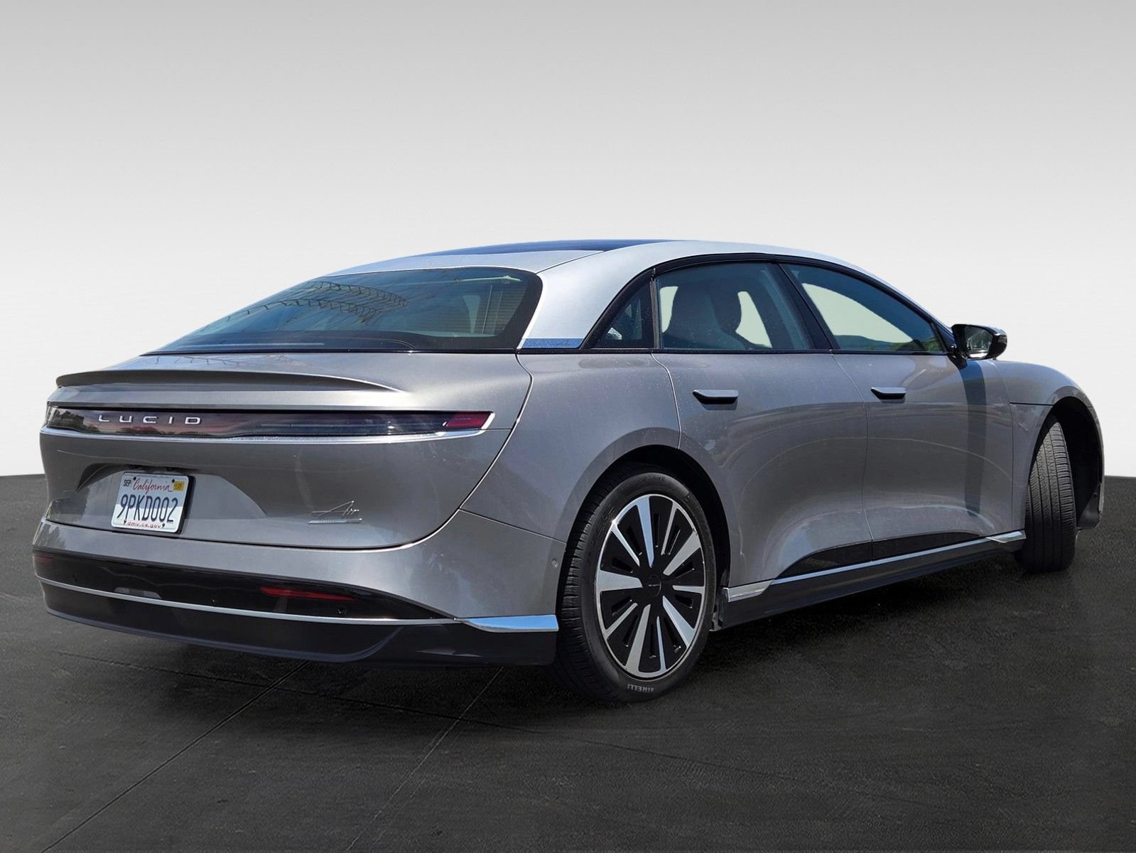 Used 2025 Lucid Air Touring AWD/4WD image 4