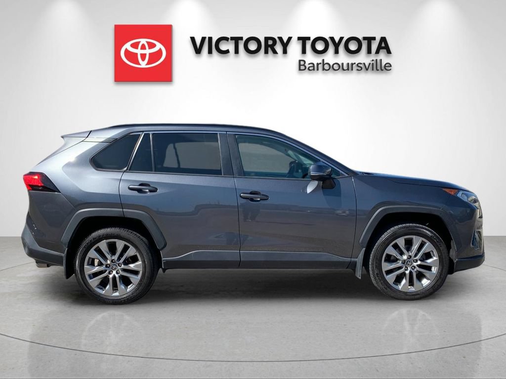 Used 2021 Toyota RAV4 XLE Premium AWD/4WD image 6