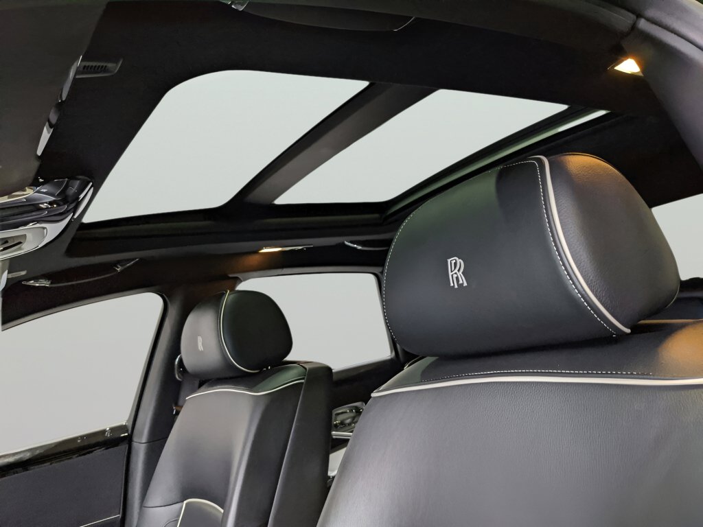 Used 2014 Rolls-Royce Ghost image 23