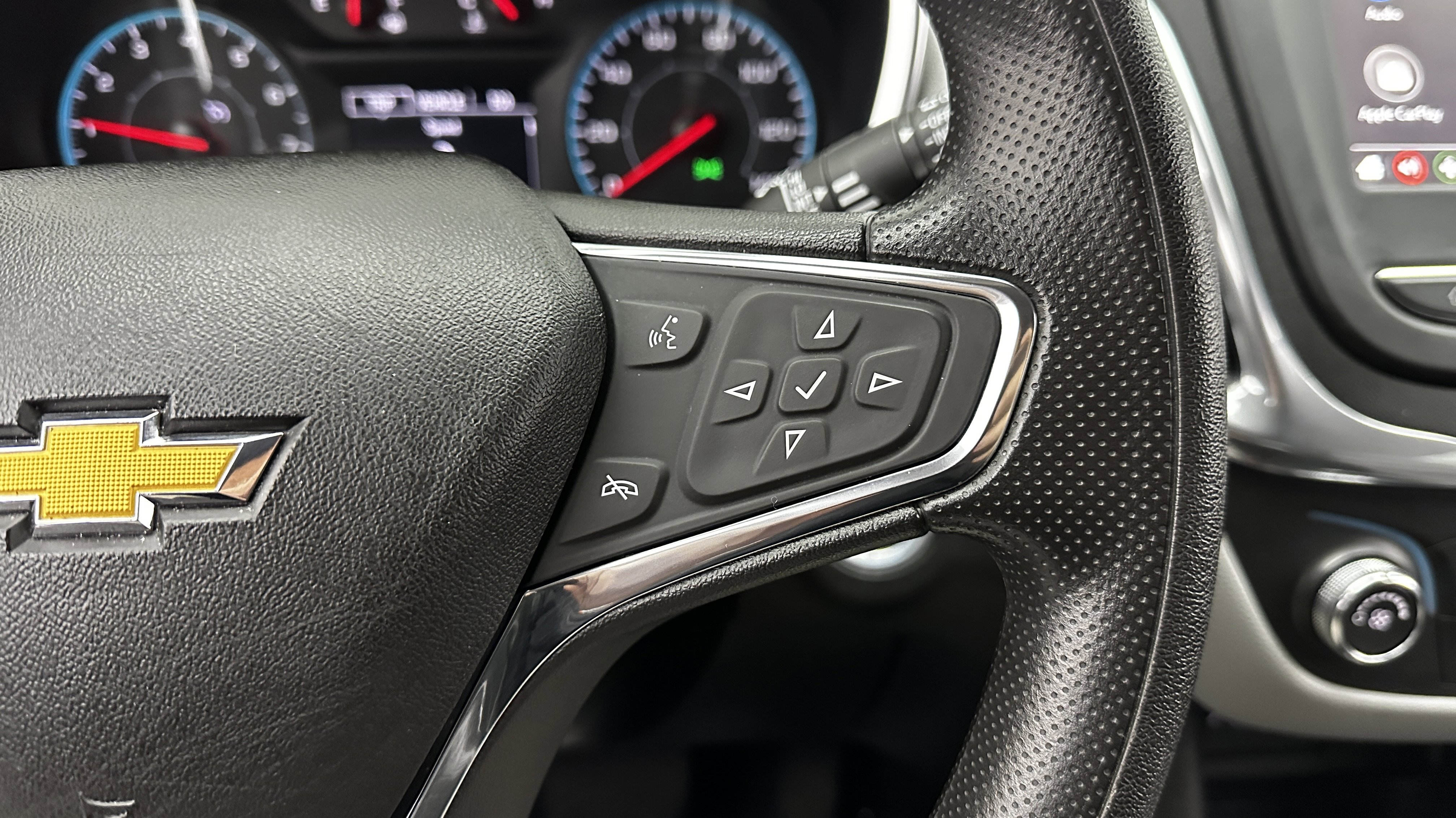 Used 2019 Chevrolet Equinox LS w/ LS Convenience Package image 21