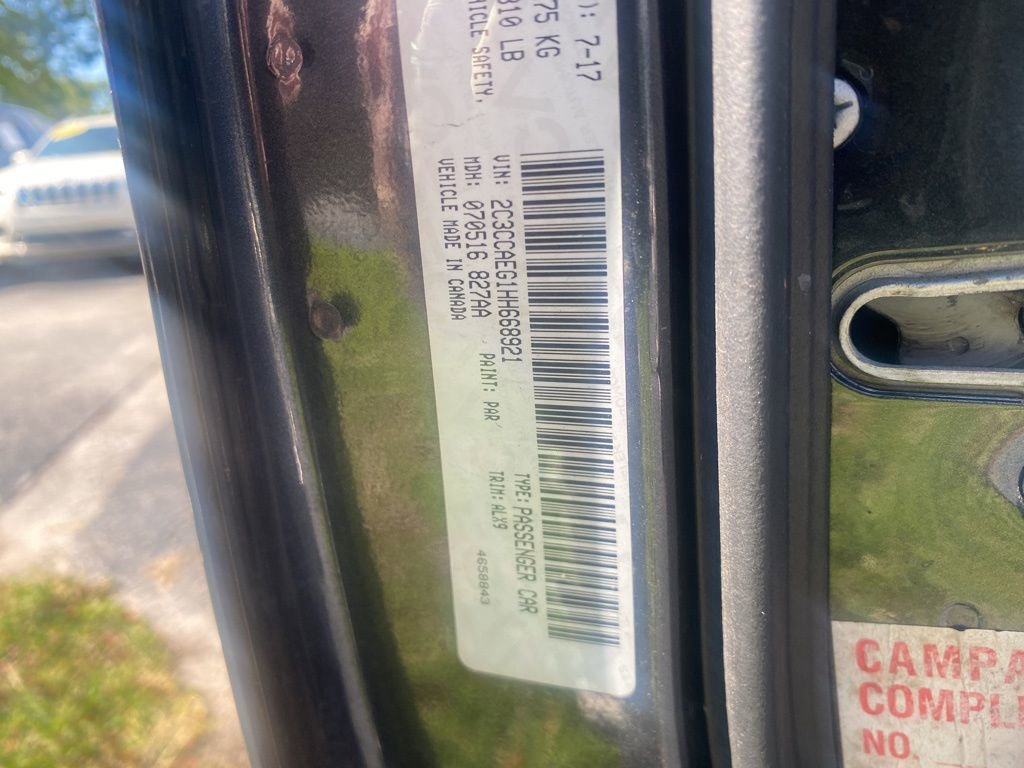 Used 2017 Chrysler 300 C RWD image 11