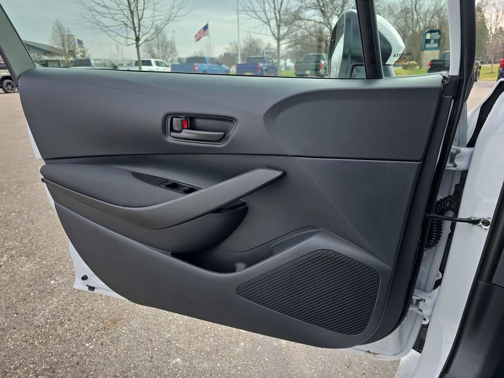 Used 2026 Toyota Corolla LE image 28