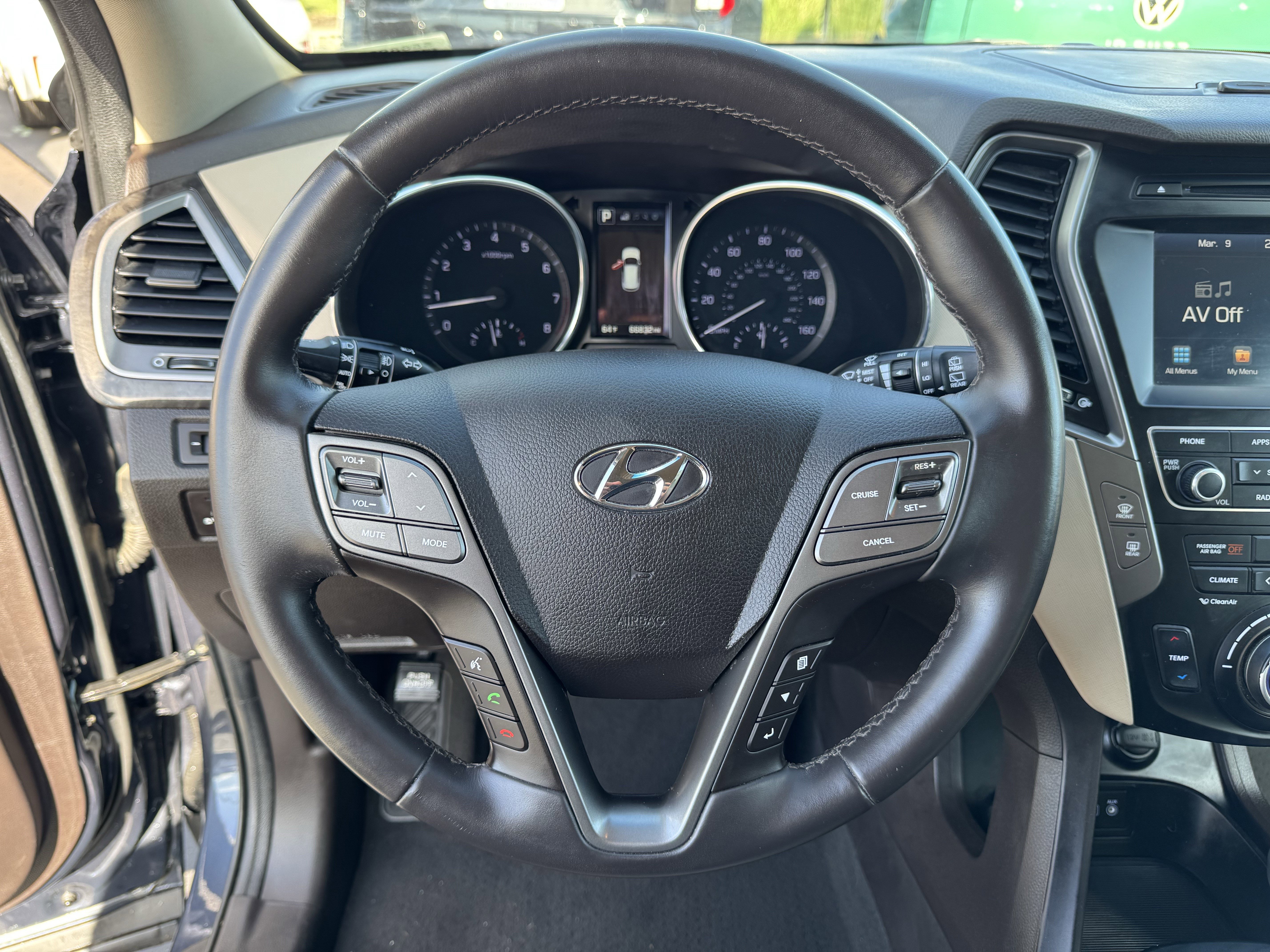 Used 2017 Hyundai Santa Fe Sport image 20