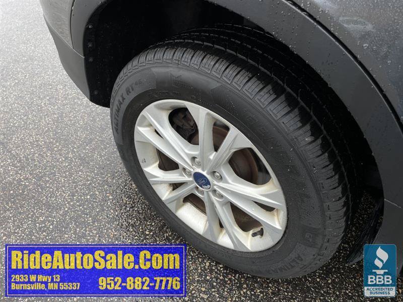 Used 2017 Ford Escape SE AWD/4WD image 29