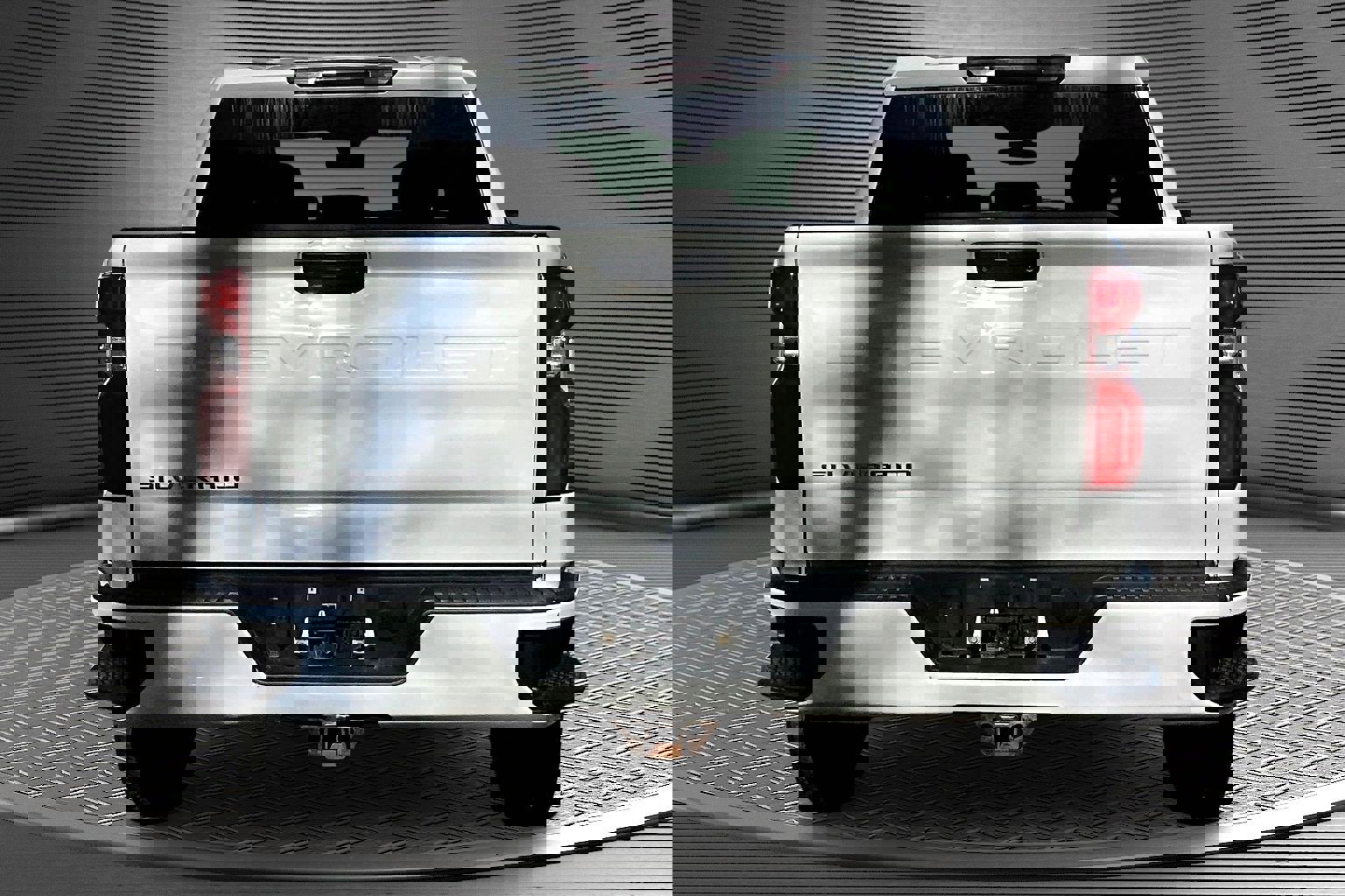 Used 2020 Chevrolet Silverado 1500 RST w/ RST Value Package image 5