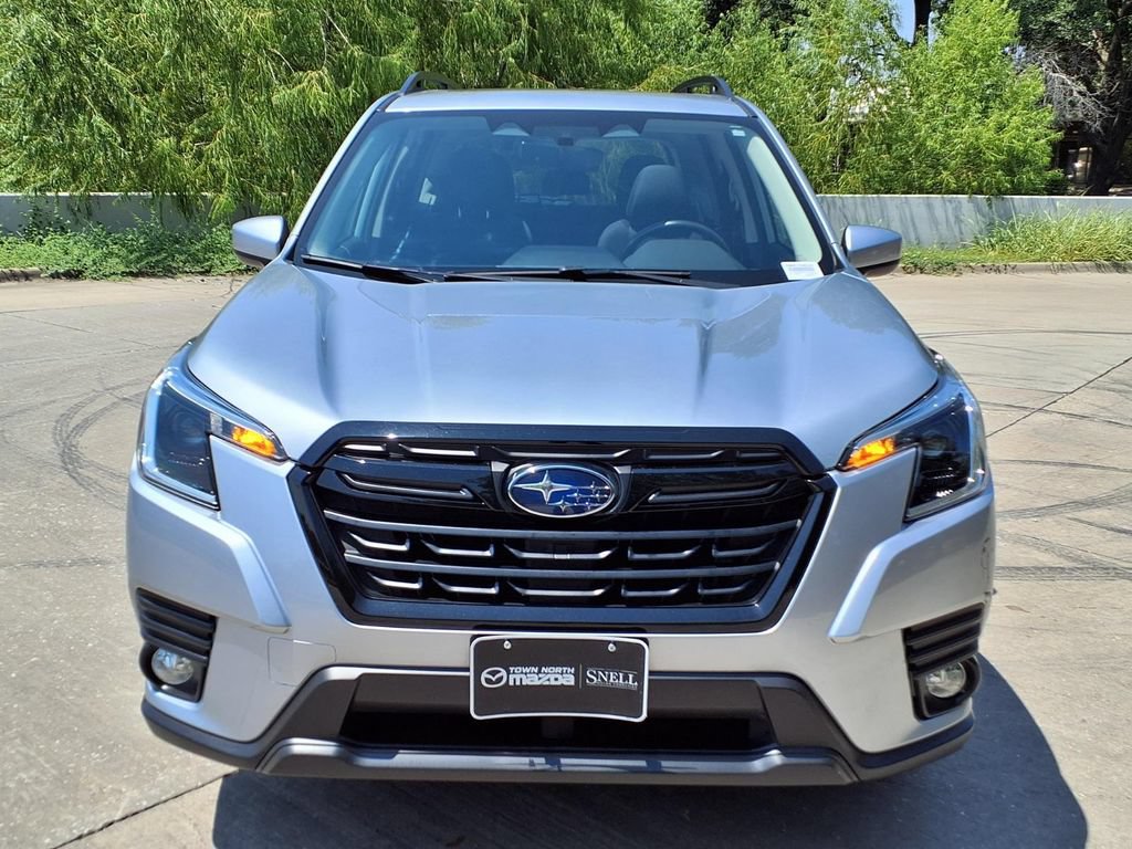 Used 2023 Subaru Forester Premium AWD/4WD image 8