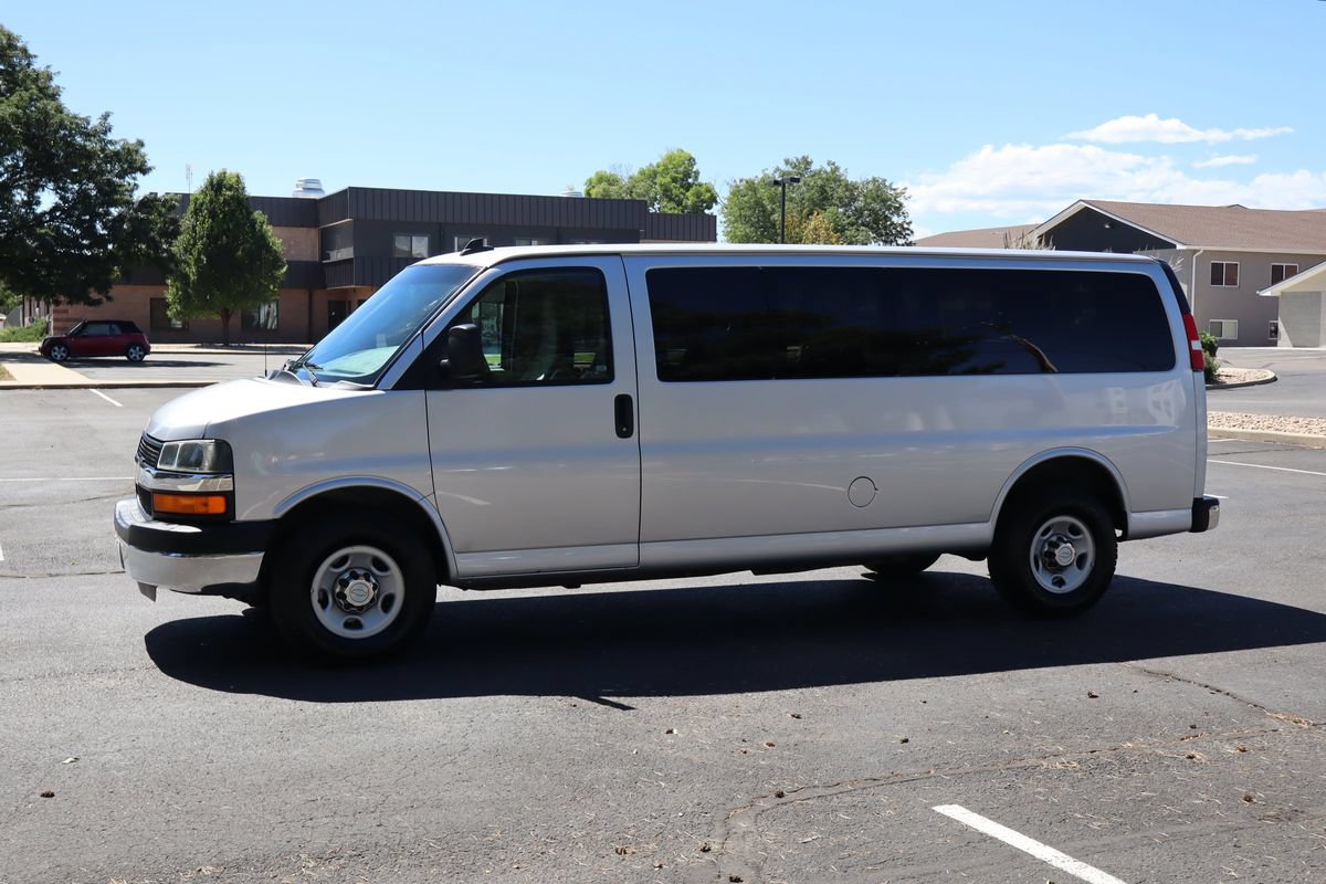 Used 2016 Chevrolet Express 3500 LT w/ LT Preferred Equipment Group RWD image 10
