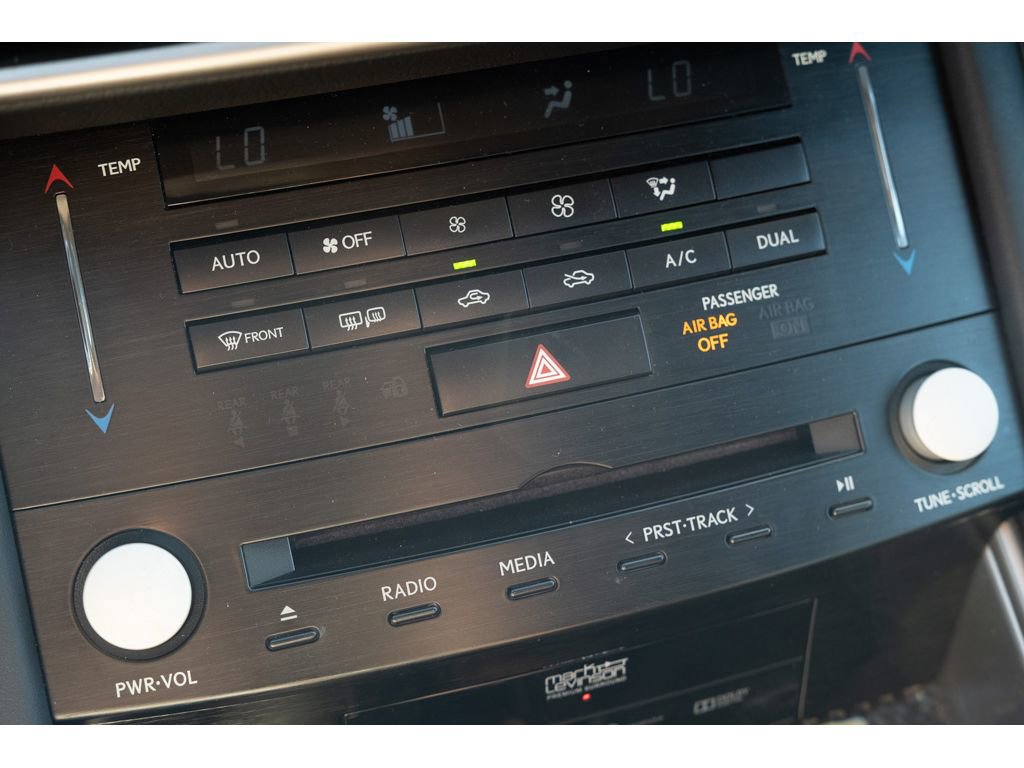 Used 2017 Lexus IS 350 F Sport w/ F Sport Package image 31