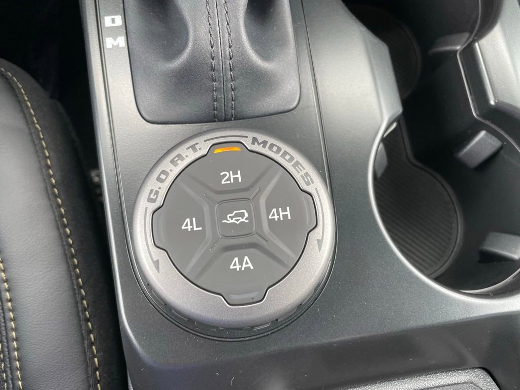 New 2025 Ford Bronco Badlands image 50