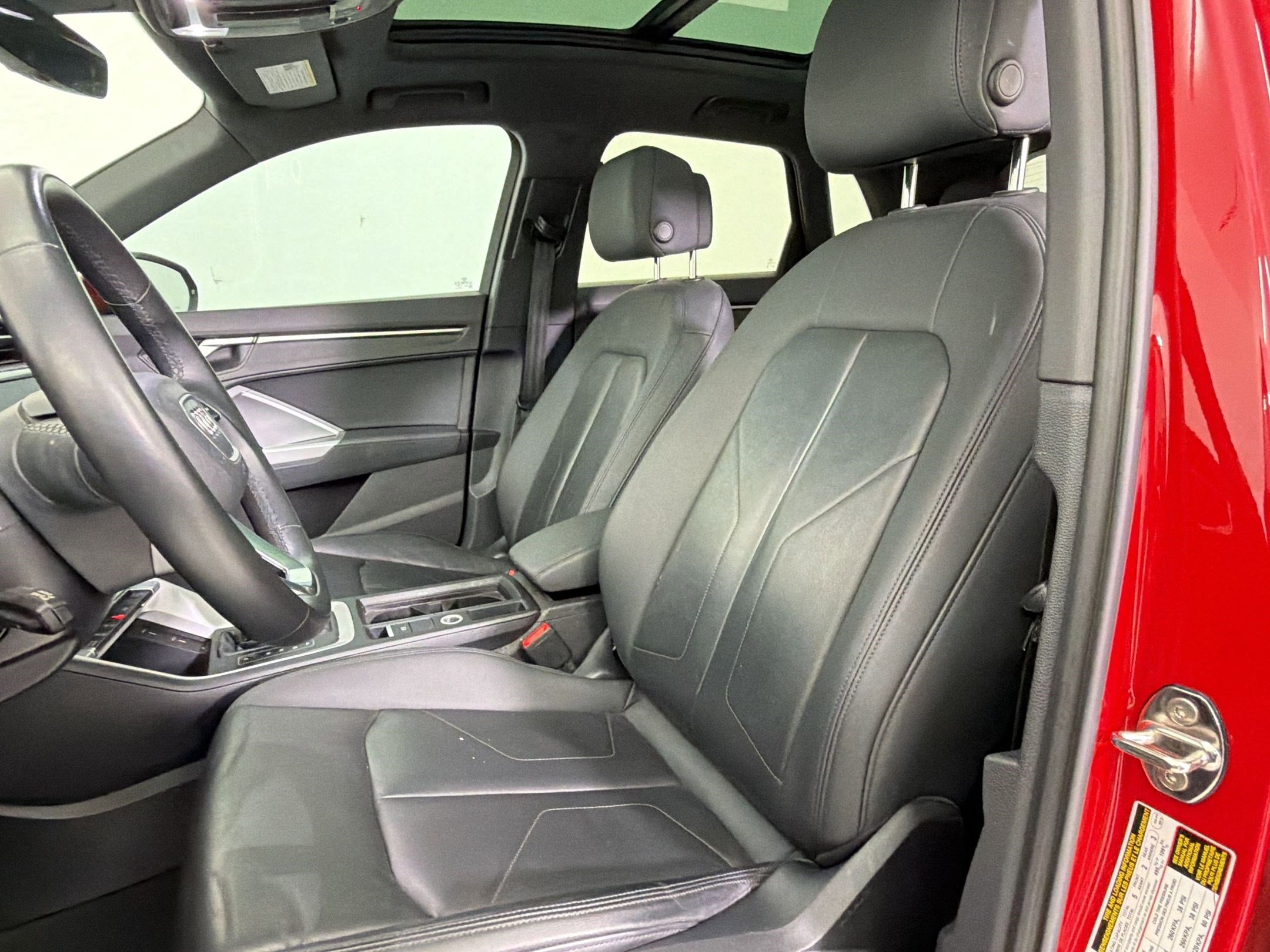 Used 2022 Audi Q3 2.0T Premium image 5