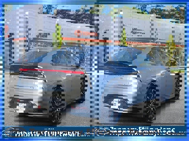 Certified 2023 Toyota Prius XLE image 6