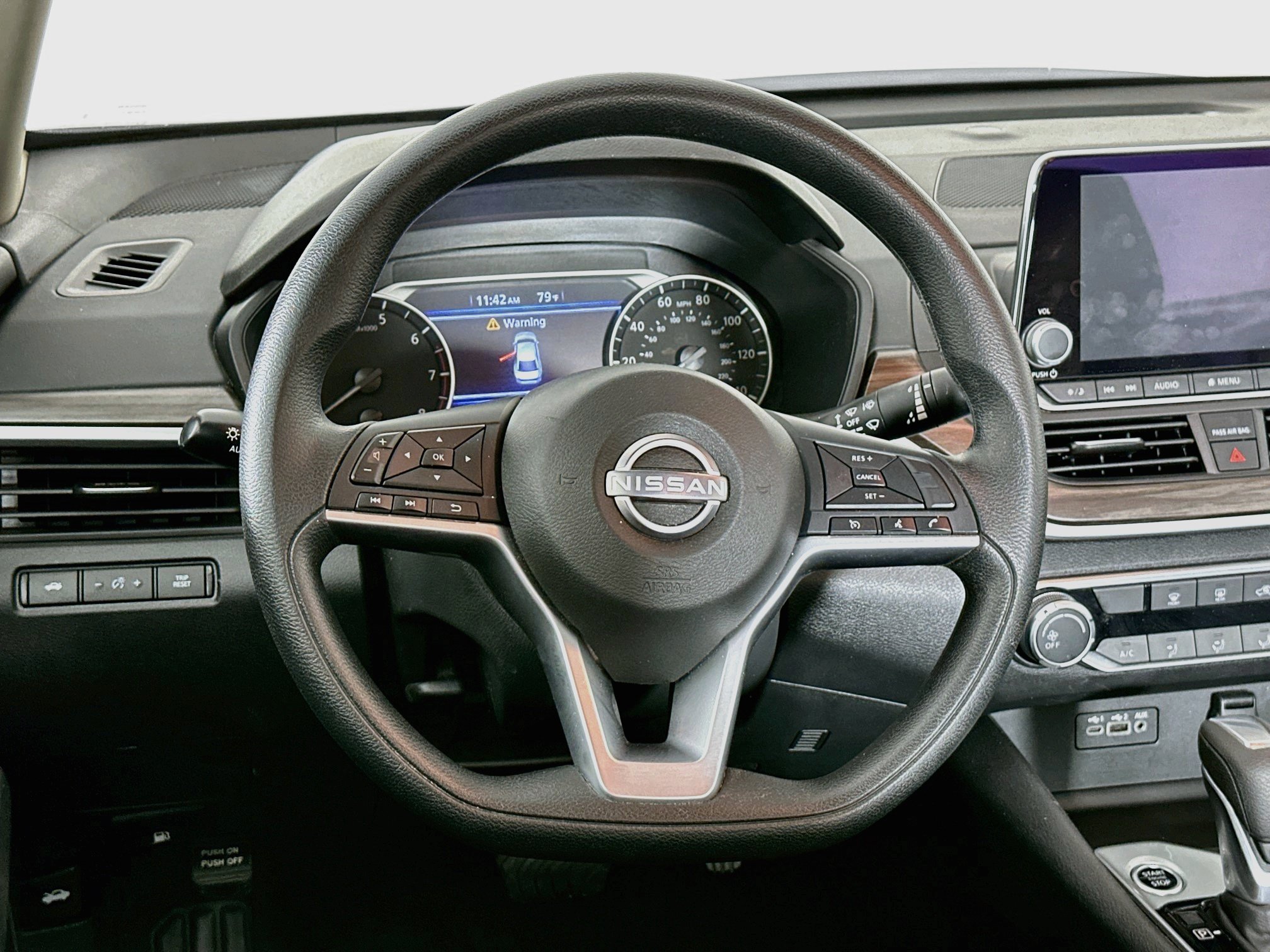 Used 2025 Nissan Altima 2.5 SV FWD image 18