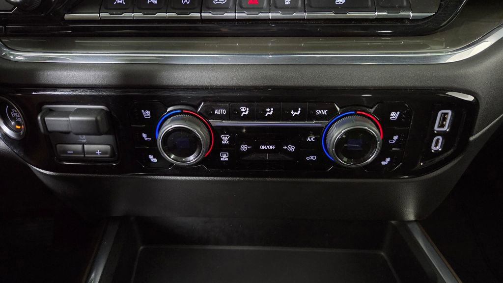 Used 2023 Chevrolet Silverado 1500 High Country w/ High Country Premium Package image 25