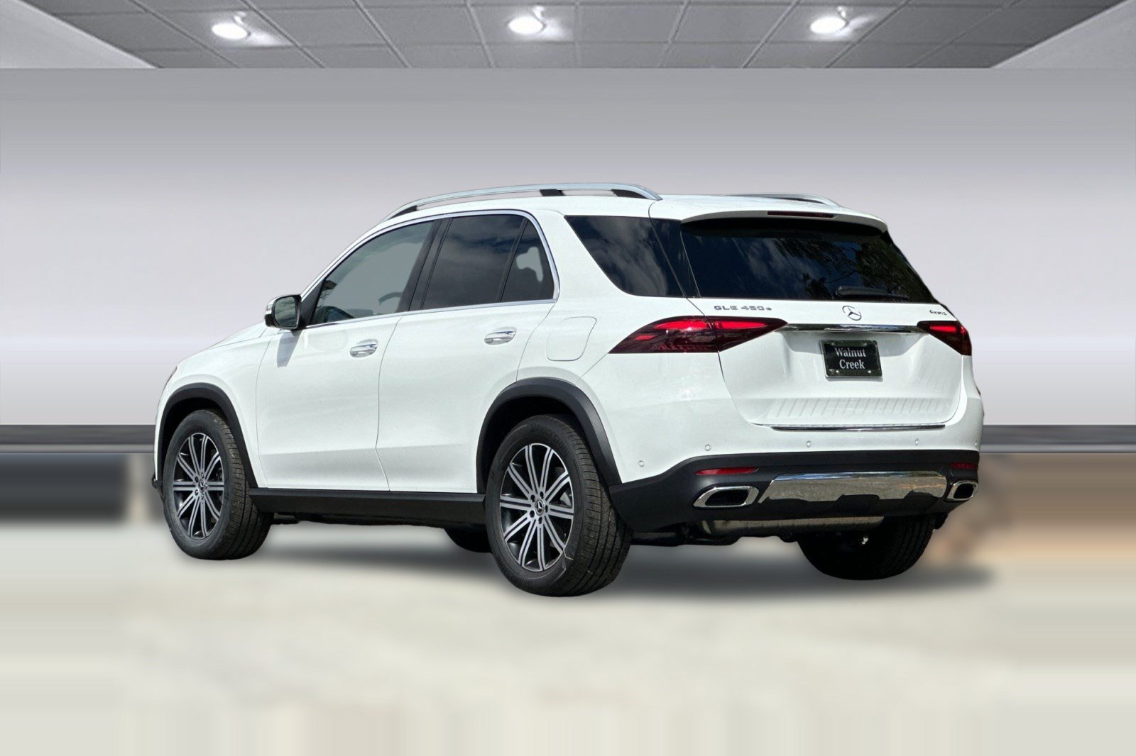 New 2026 Mercedes-Benz GLE 450e 4MATIC image 3
