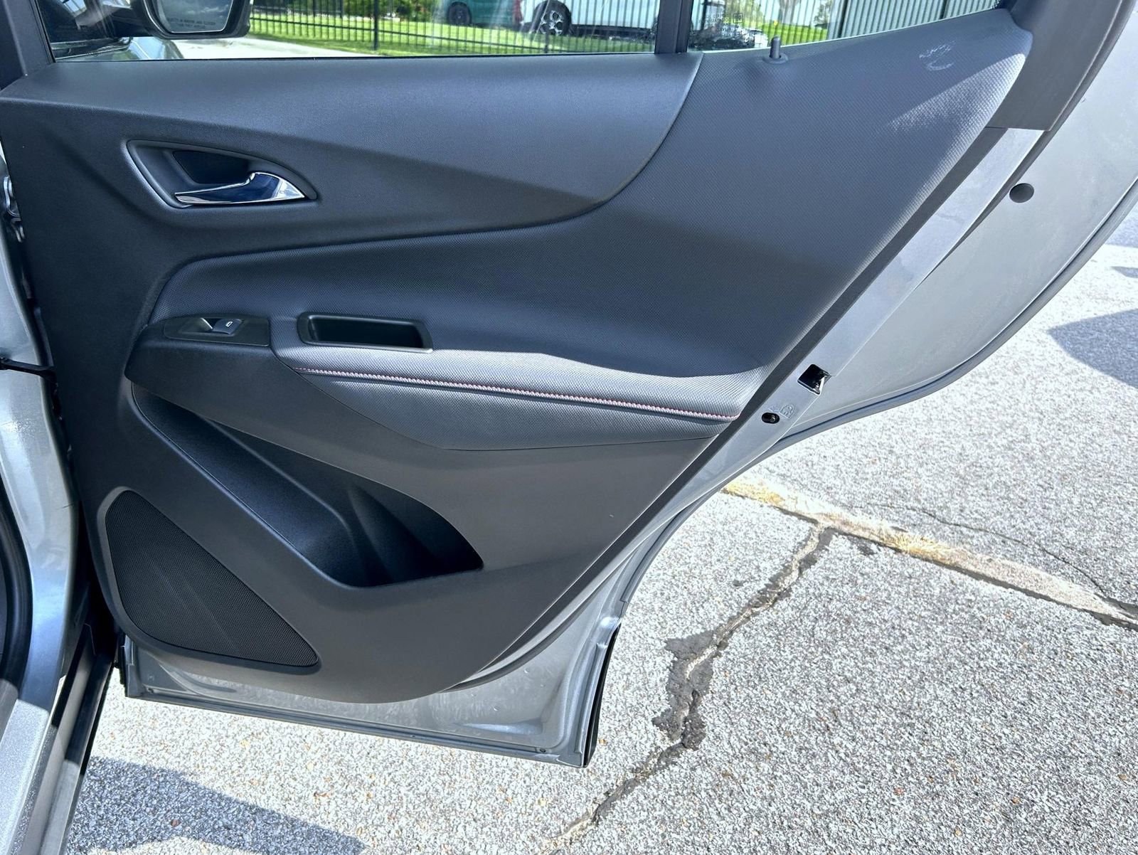 Certified 2024 Chevrolet Equinox RS w/ RS Leather Package image 18