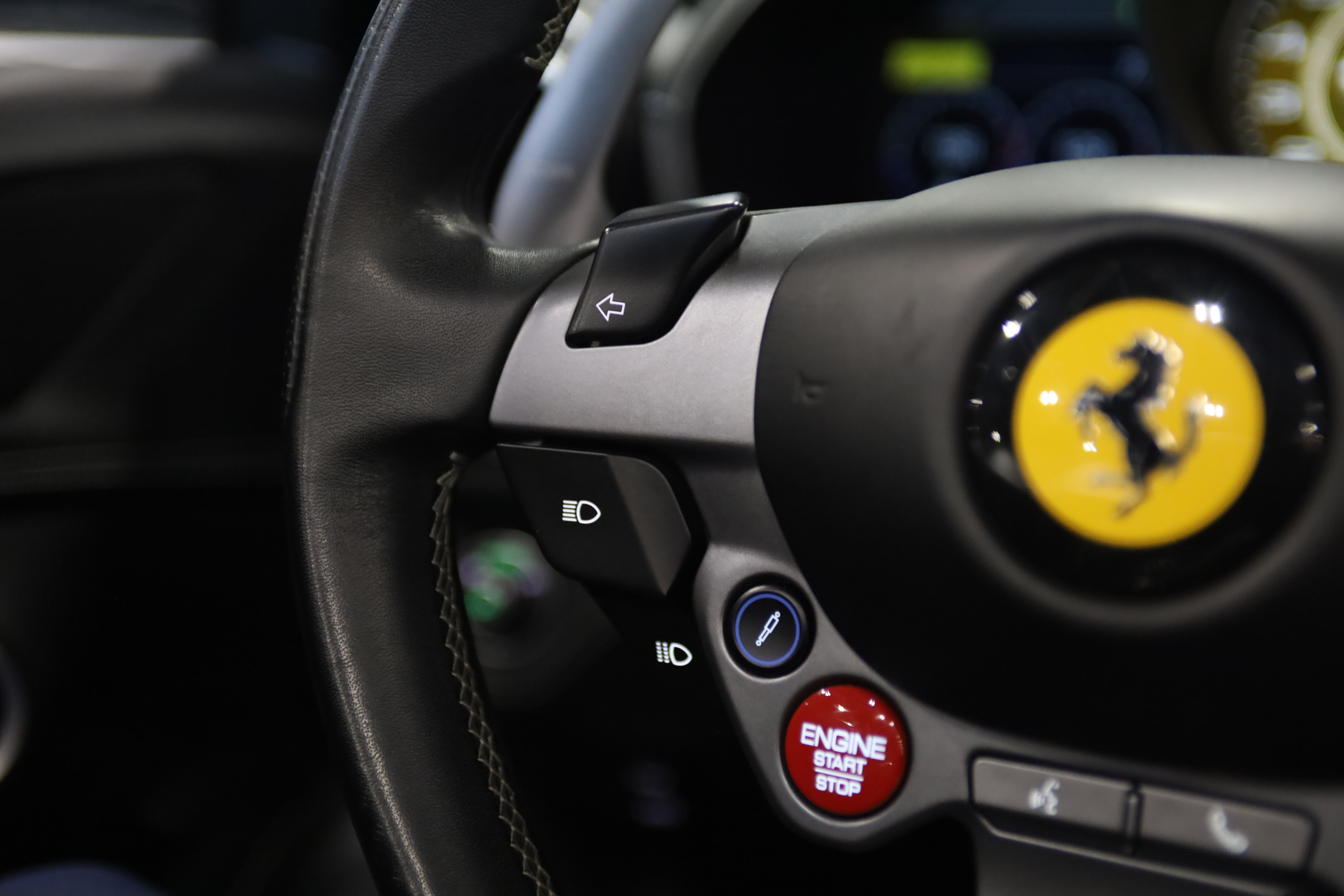 Used 2022 Ferrari Portofino M RWD image 23