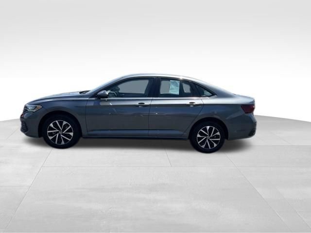 Used 2024 Volkswagen Jetta S FWD image 4