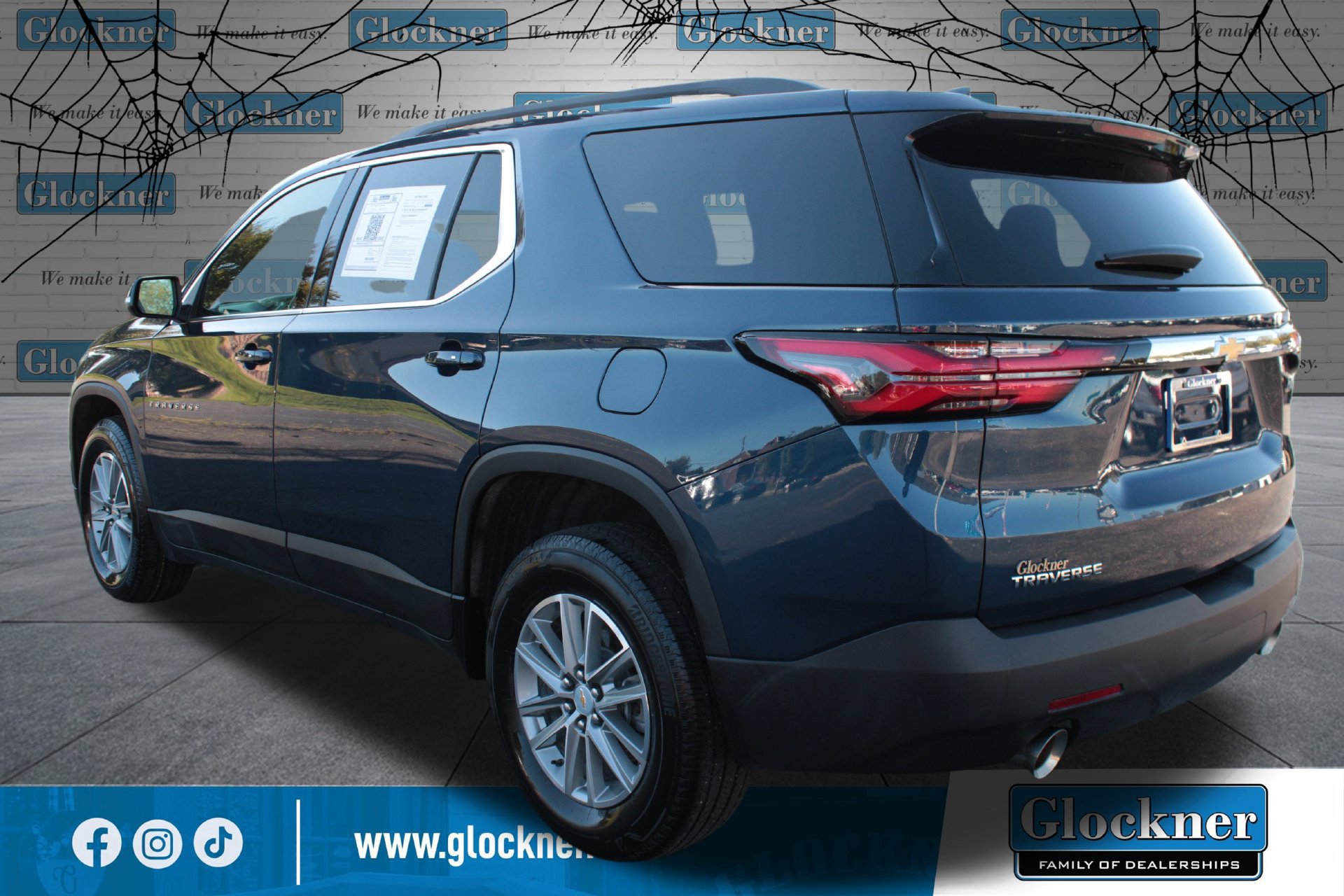 Used 2023 Chevrolet Traverse LT FWD image 8