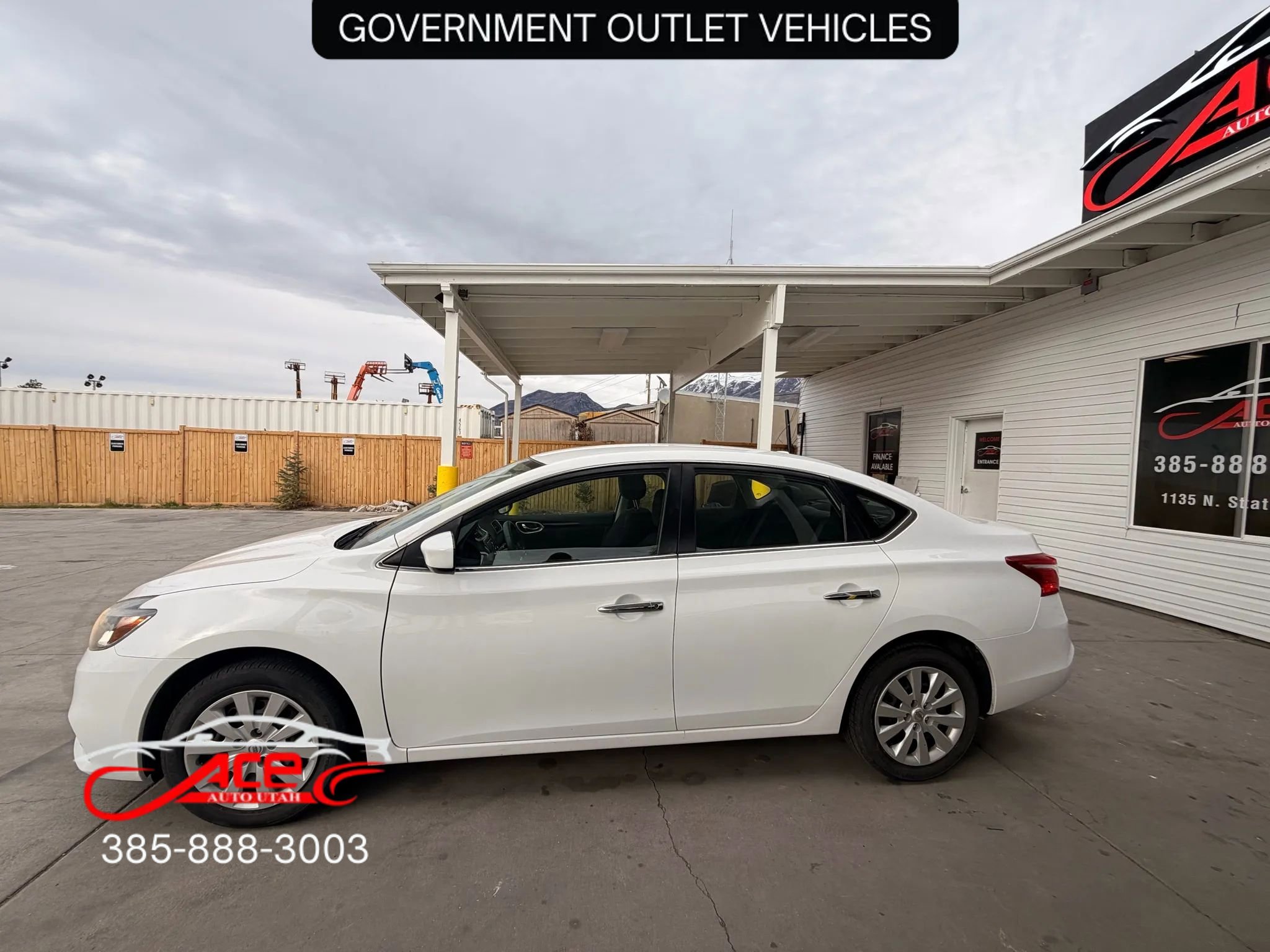 Used 2017 Nissan Sentra SV image 4