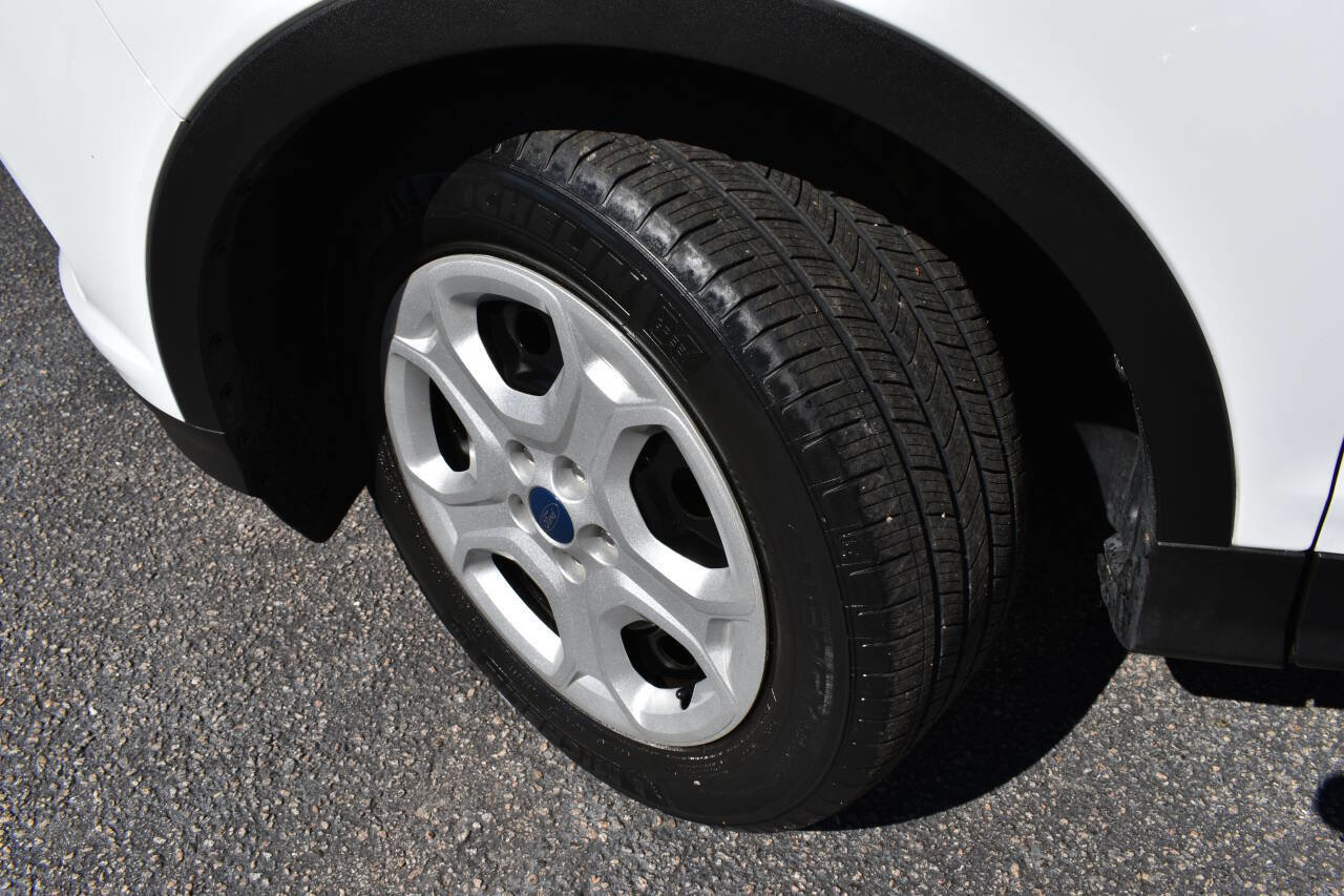 Used 2019 Ford Escape S image 41