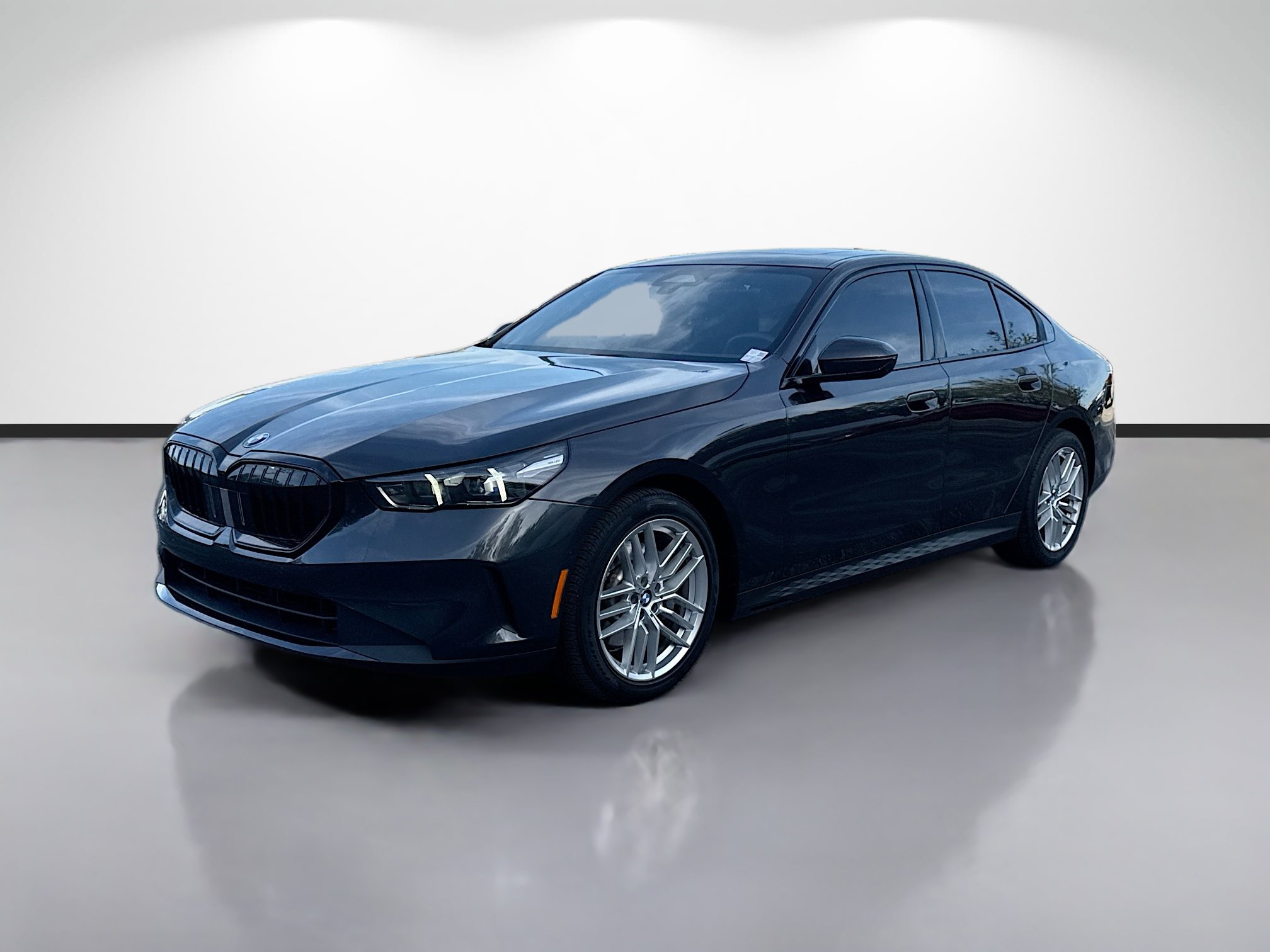 Used 2024 BMW 530i w/ Convenience Package RWD image 7