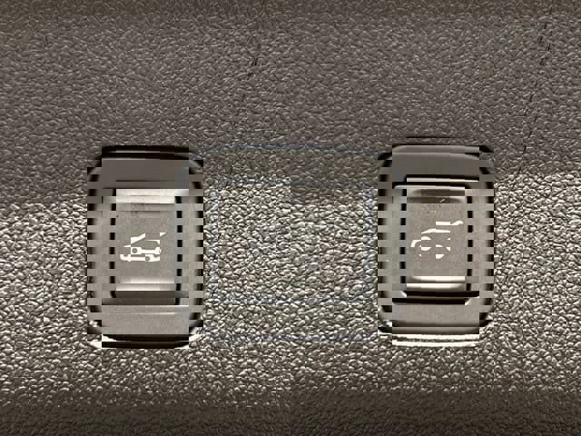 Certified 2026 Cadillac Escalade Platinum Sport image 35