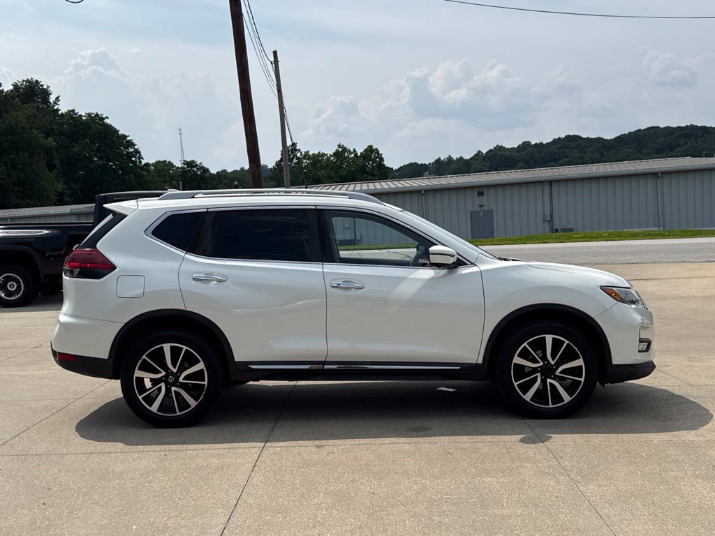 Used 2019 Nissan Rogue SL AWD/4WD image 17