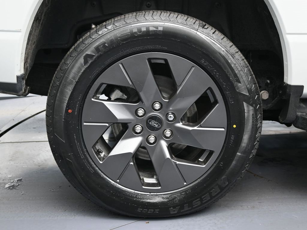 Used 2024 Ford F150 Lightning Flash w/ Max Trailer Tow Package image 13