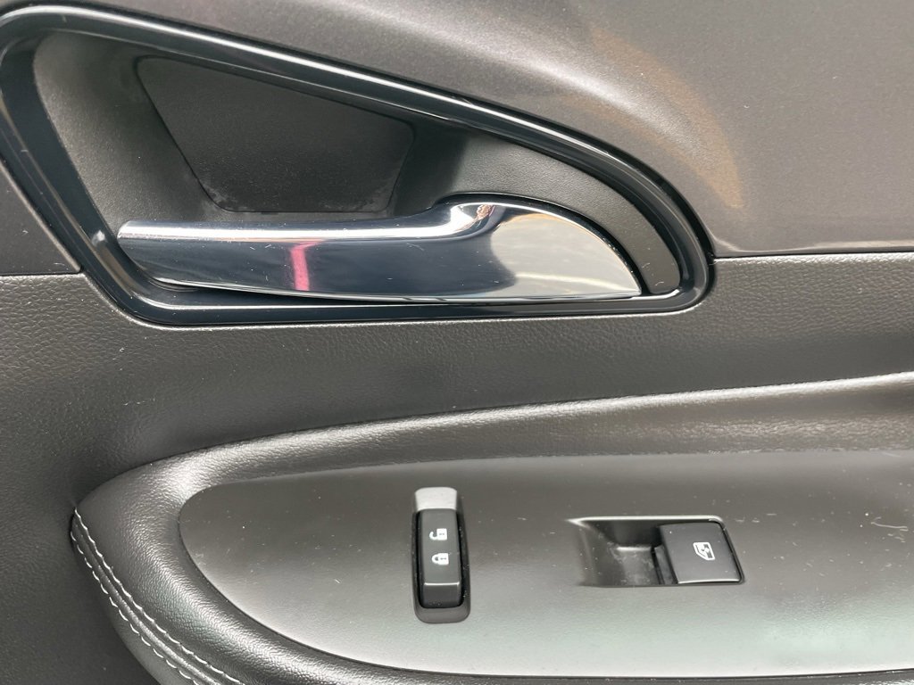 Certified 2021 Buick Encore Preferred image 13