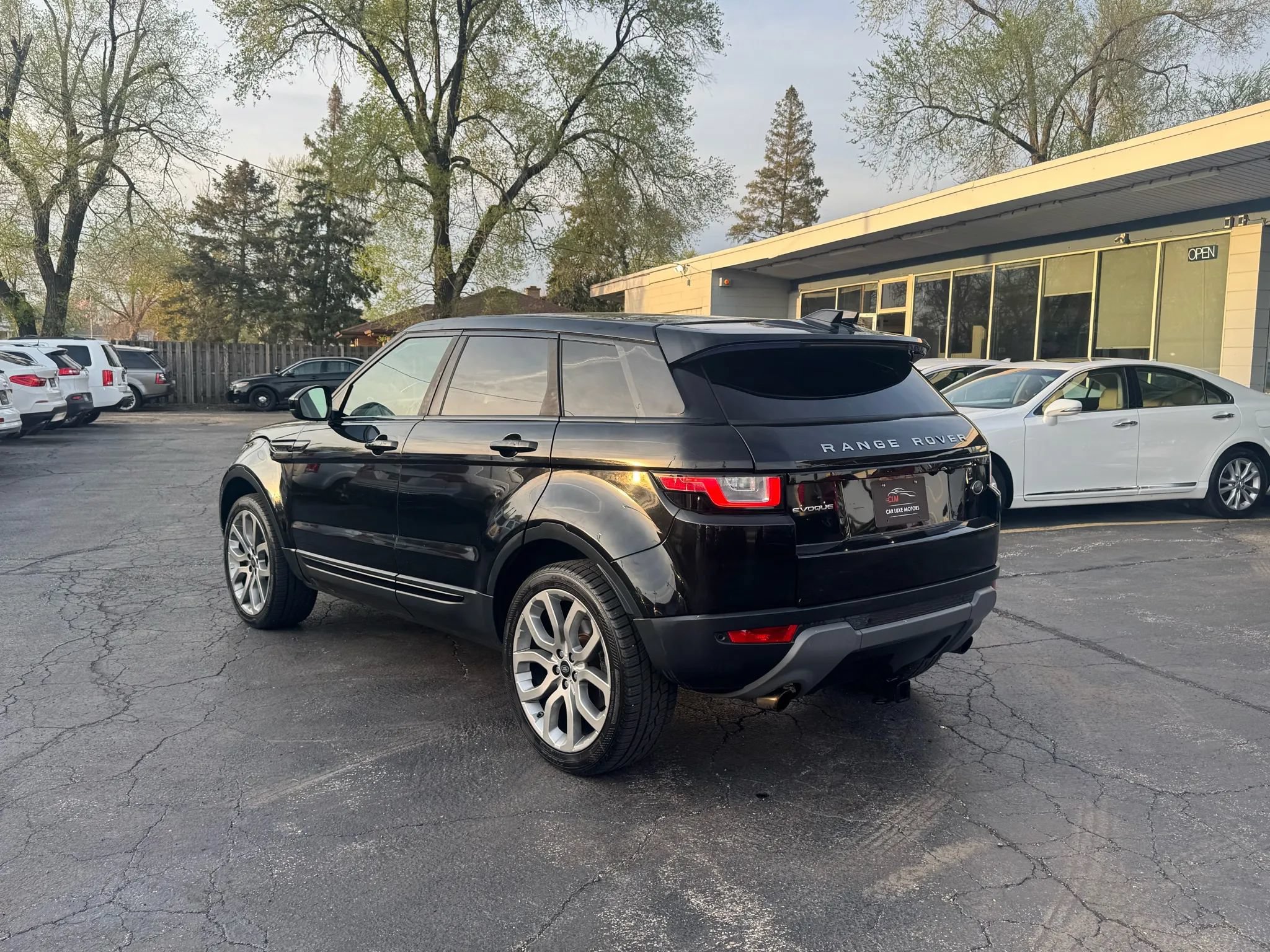 Used 2016 Land Rover Range Rover Evoque SE AWD/4WD image 6