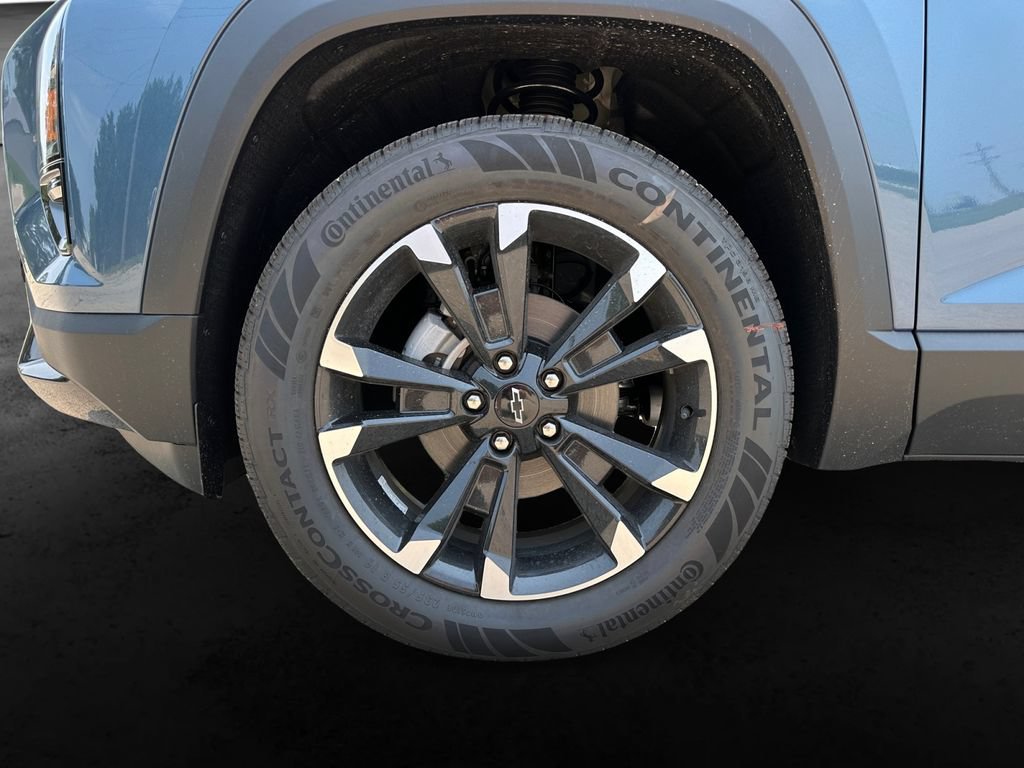 New 2027 Chevrolet Equinox RS w/ Safety and Technology Package AWD/4WD image 11