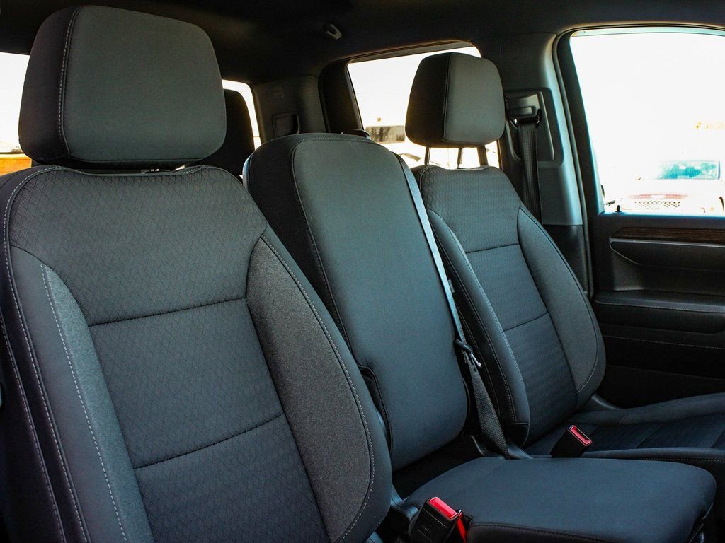 Used 2023 GMC Sierra 1500 Elevation image 38